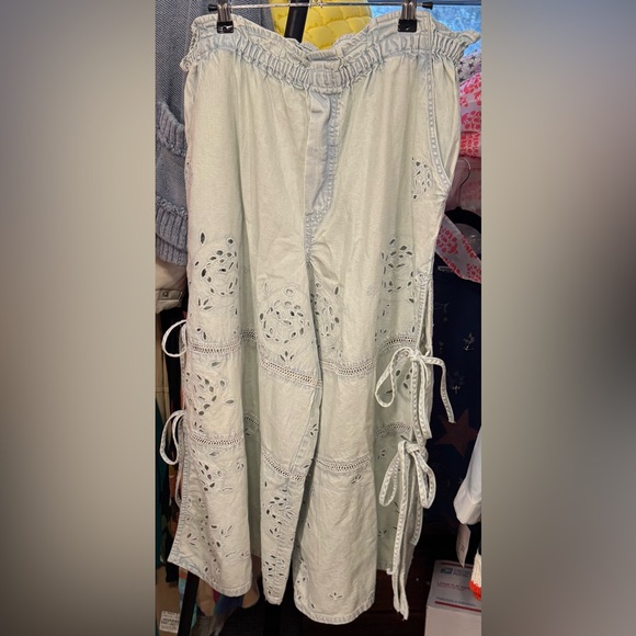 NWT Free People We The Free Day Break Jeans - bright spot sky blue - Large - Picture 6 of 10